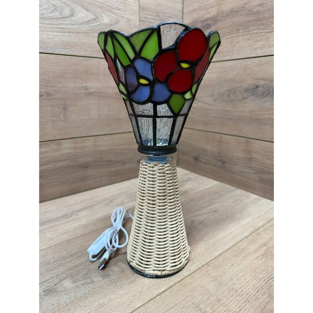 Tiffany Style Wicker & Stained Glass Multicolor Round Glass LED Lamp USB Powered